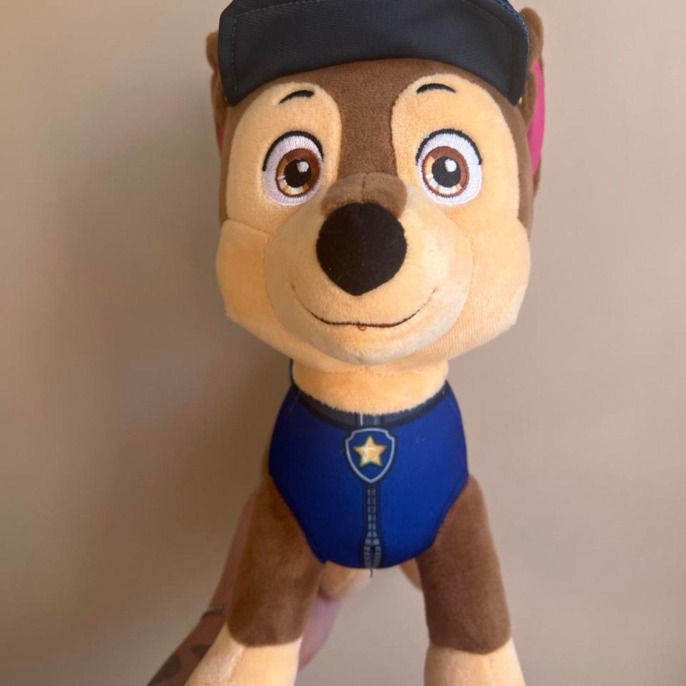 Chase plush with sounds & wagging tail